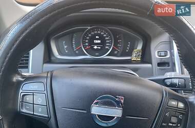 Внедорожник / Кроссовер Volvo XC60 2014 в 