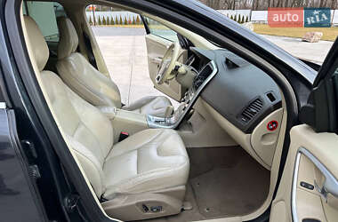 Внедорожник / Кроссовер Volvo XC60 2011 в 