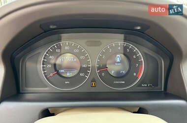 Внедорожник / Кроссовер Volvo XC60 2011 в 