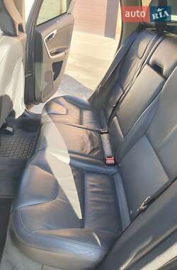 Внедорожник / Кроссовер Volvo XC60 2013 в 
