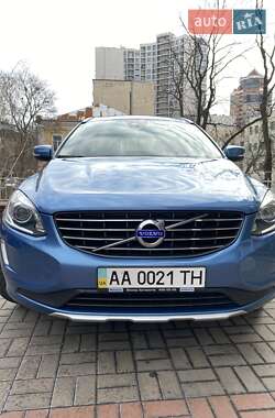 Внедорожник / Кроссовер Volvo XC60 2015 в Киеве