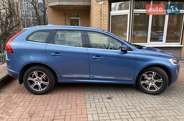 Внедорожник / Кроссовер Volvo XC60 2015 в 