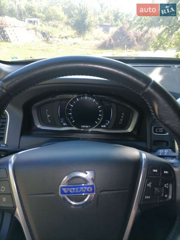 Позашляховик / Кросовер Volvo XC60 2015 в Києві