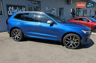 Внедорожник / Кроссовер Volvo XC60 2017 в 