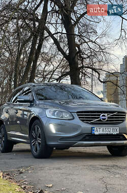 Позашляховик / Кросовер Volvo XC60 2016 в Києві