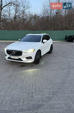 Внедорожник / Кроссовер Volvo XC60 2021 в 