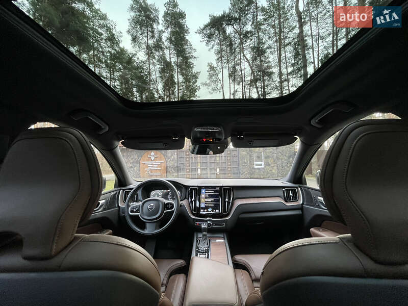 Внедорожник / Кроссовер Volvo XC60 2021 в Львове
