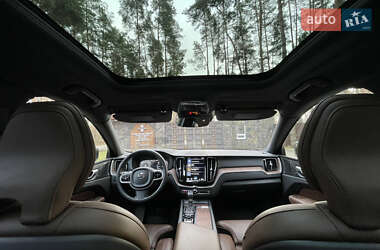 Внедорожник / Кроссовер Volvo XC60 2021 в 