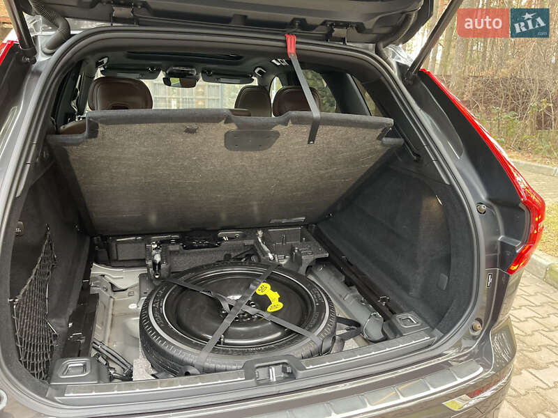 Внедорожник / Кроссовер Volvo XC60 2021 в Львове