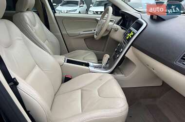 Внедорожник / Кроссовер Volvo XC60 2010 в Львове