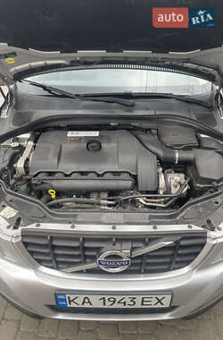 Внедорожник / Кроссовер Volvo XC60 2009 в Киеве