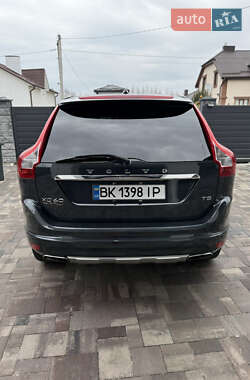 Внедорожник / Кроссовер Volvo XC60 2014 в Ровно