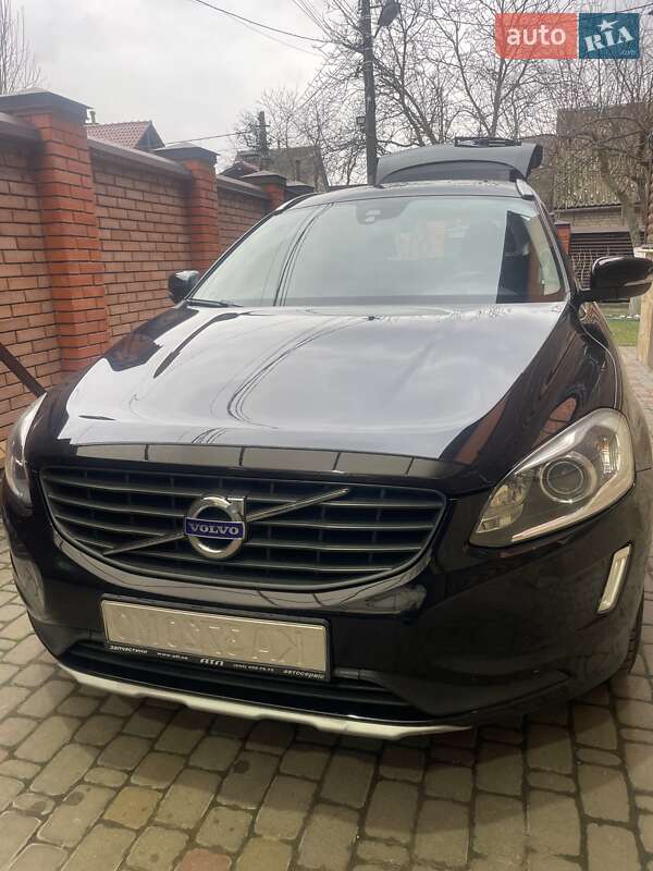 Позашляховик / Кросовер Volvo XC60 2016 в Києві