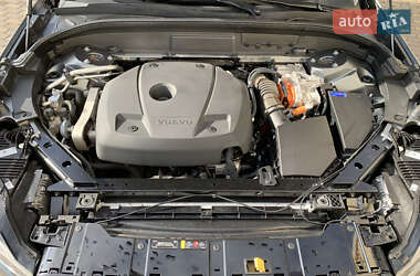 Внедорожник / Кроссовер Volvo XC60 2021 в 