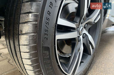 Внедорожник / Кроссовер Volvo XC60 2021 в 