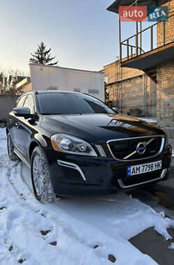 Позашляховик / Кросовер Volvo XC60 2011 в Києві