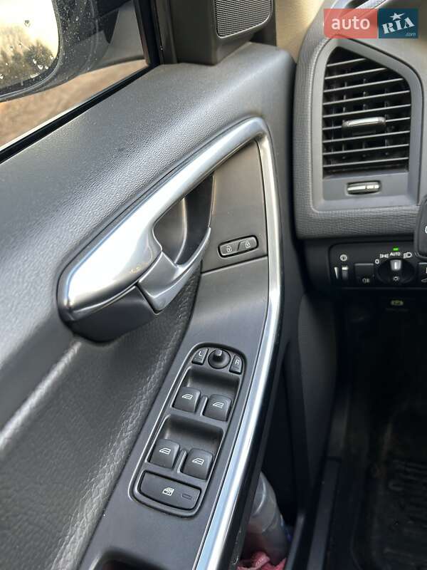 Внедорожник / Кроссовер Volvo XC60 2013 в Заречном фото 19 Внедорожник / Кроссовер Volvo XC60 2013 в Заречном