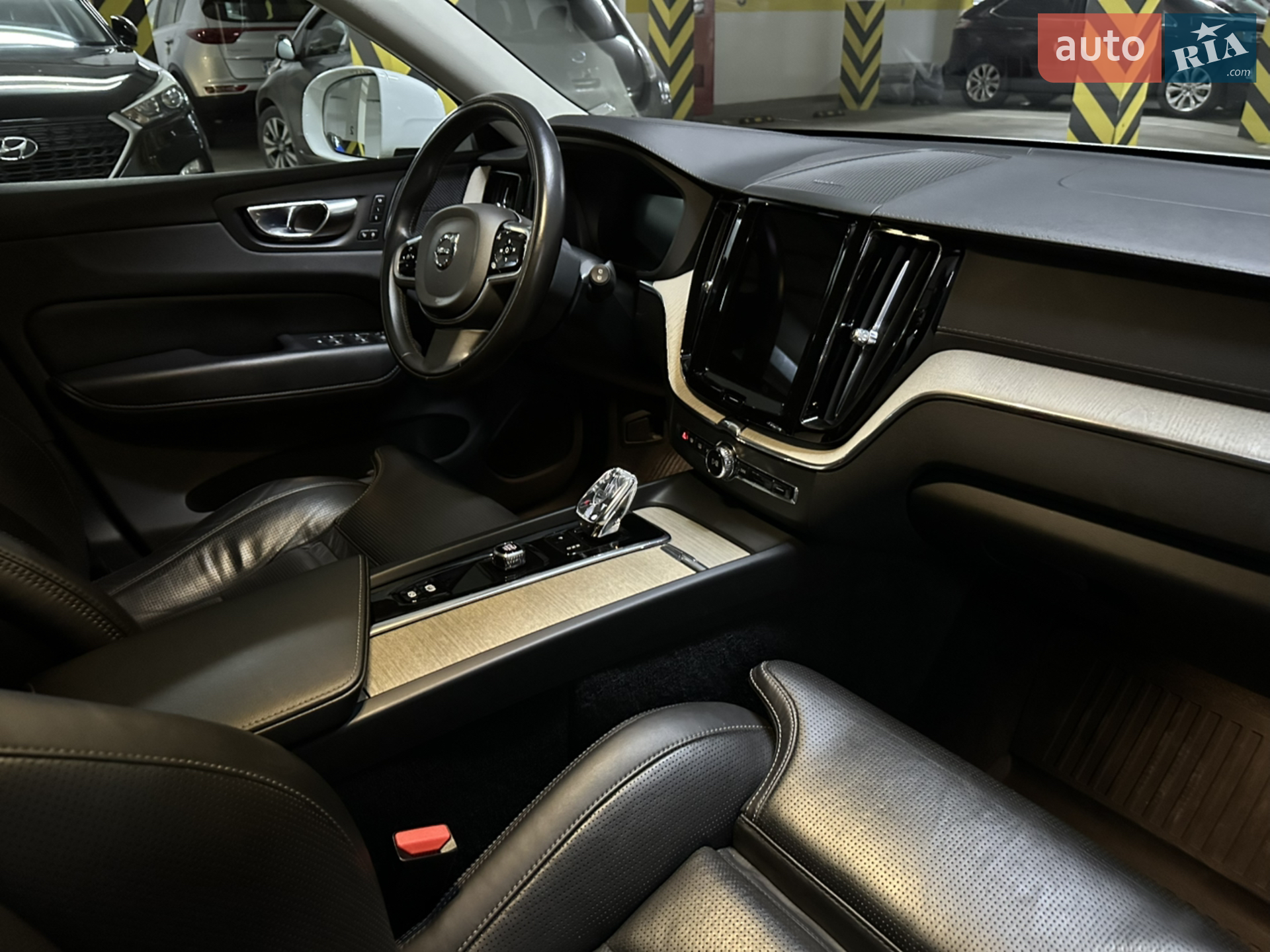 2022 Volvo XC60 - мініатюра 8