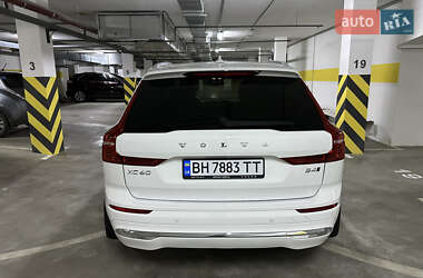 Внедорожник / Кроссовер Volvo XC60 2022 в 