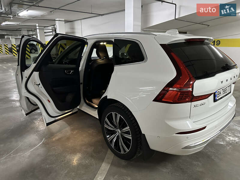 Внедорожник / Кроссовер Volvo XC60 2022 в Одессе