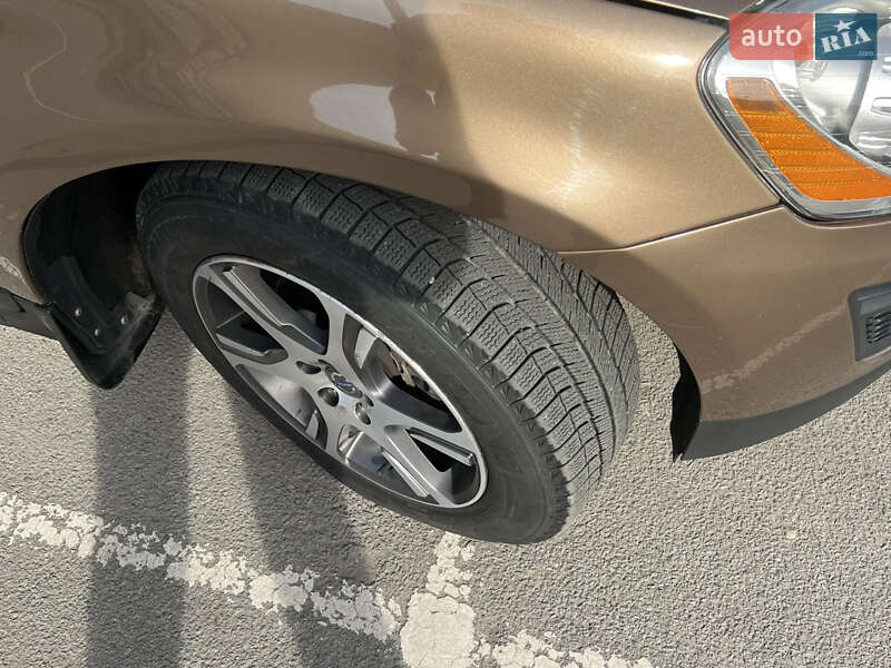 Внедорожник / Кроссовер Volvo XC60 2013 в Житомире