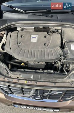 Внедорожник / Кроссовер Volvo XC60 2013 в 
