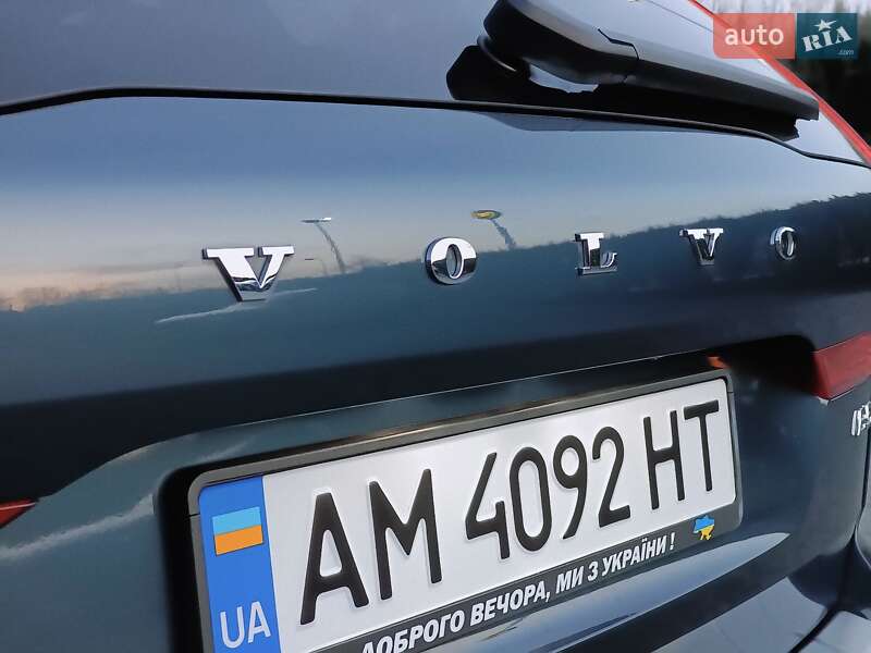 Внедорожник / Кроссовер Volvo XC60 2021 в Киеве