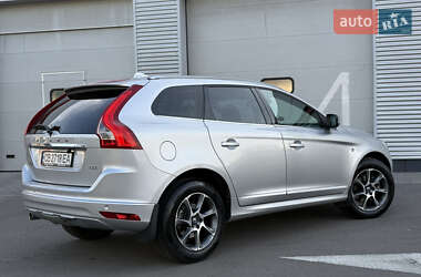 Внедорожник / Кроссовер Volvo XC60 2017 в 