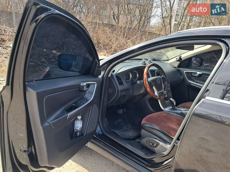 Внедорожник / Кроссовер Volvo XC60 2012 в Хмельницком