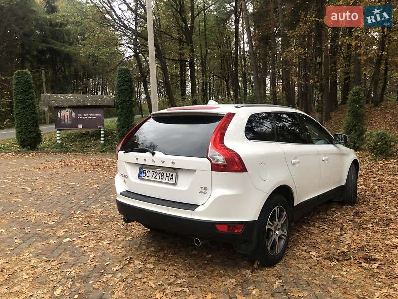 Внедорожник / Кроссовер Volvo XC60 2011 в Трускавце