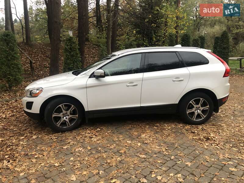 Внедорожник / Кроссовер Volvo XC60 2011 в Трускавце