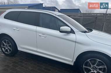 Внедорожник / Кроссовер Volvo XC60 2015 в 