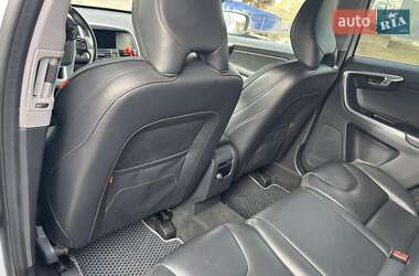 Внедорожник / Кроссовер Volvo XC60 2015 в 