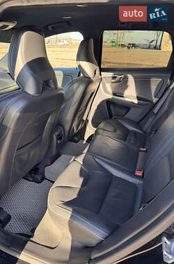 Внедорожник / Кроссовер Volvo XC60 2014 в 