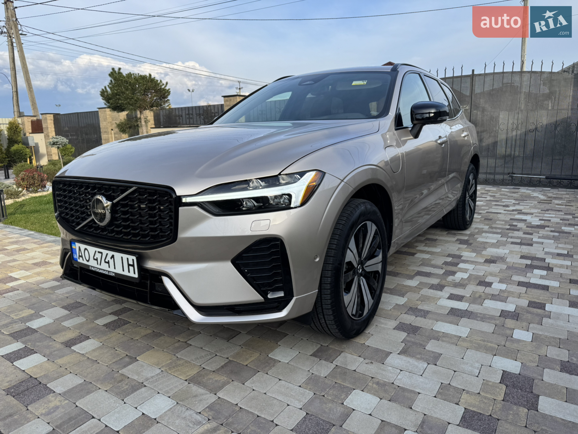 2024 Volvo XC60 - фото 1