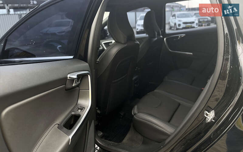 Внедорожник / Кроссовер Volvo XC60 2014 в Мукачево