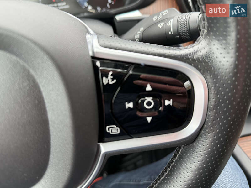 Внедорожник / Кроссовер Volvo XC60 2018 в Киеве фото 84 Внедорожник / Кроссовер Volvo XC60 2018 в Киеве