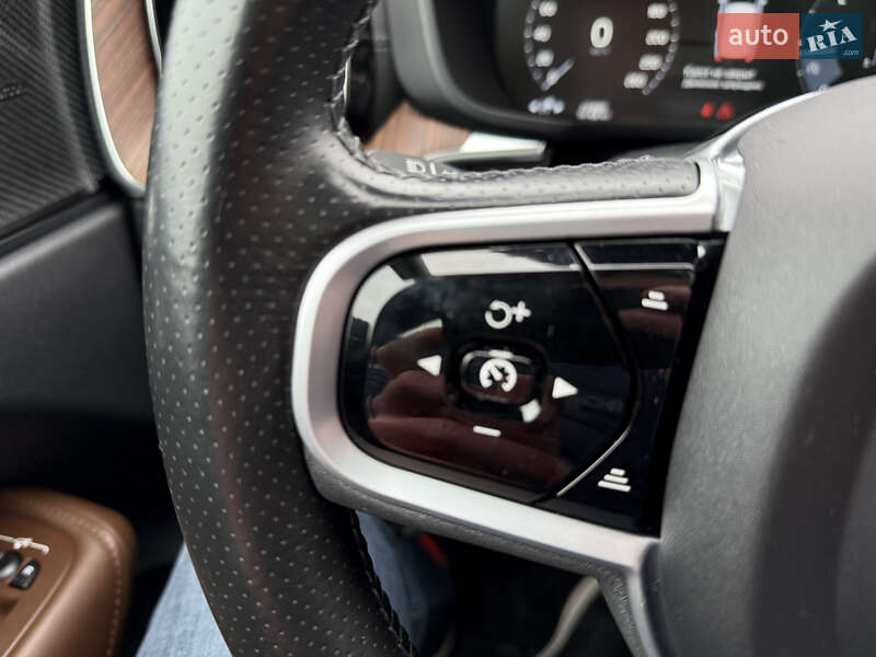 Внедорожник / Кроссовер Volvo XC60 2018 в Киеве фото 85 Внедорожник / Кроссовер Volvo XC60 2018 в Киеве