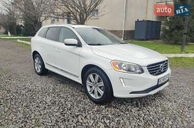 Внедорожник / Кроссовер Volvo XC60 2016 в 