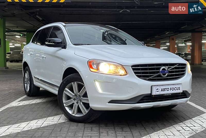 Внедорожник / Кроссовер Volvo XC60 2016 в 