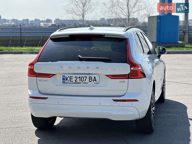 Позашляховик / Кросовер Volvo XC60 2022 в Дніпрі