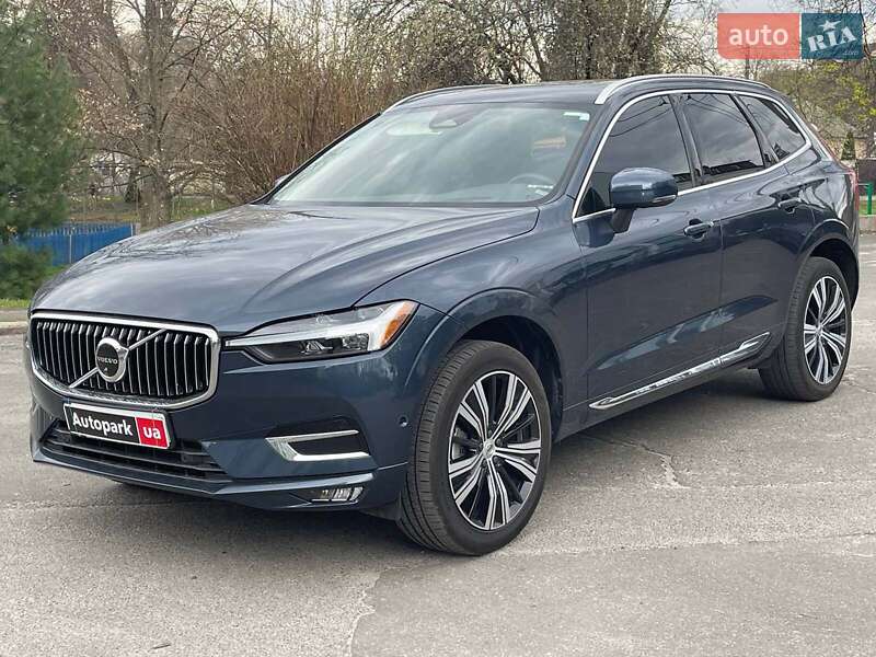 Внедорожник / Кроссовер Volvo XC60 2021 в 