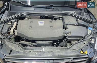 Внедорожник / Кроссовер Volvo XC60 2015 в 