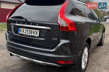 Внедорожник / Кроссовер Volvo XC60 2015 в 