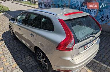 Внедорожник / Кроссовер Volvo XC60 2017 в 