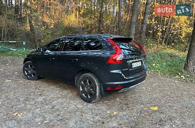 Внедорожник / Кроссовер Volvo XC60 2016 в 