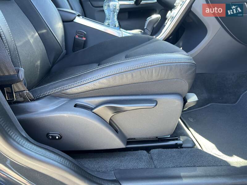 Внедорожник / Кроссовер Volvo XC60 2016 в Нововолынске