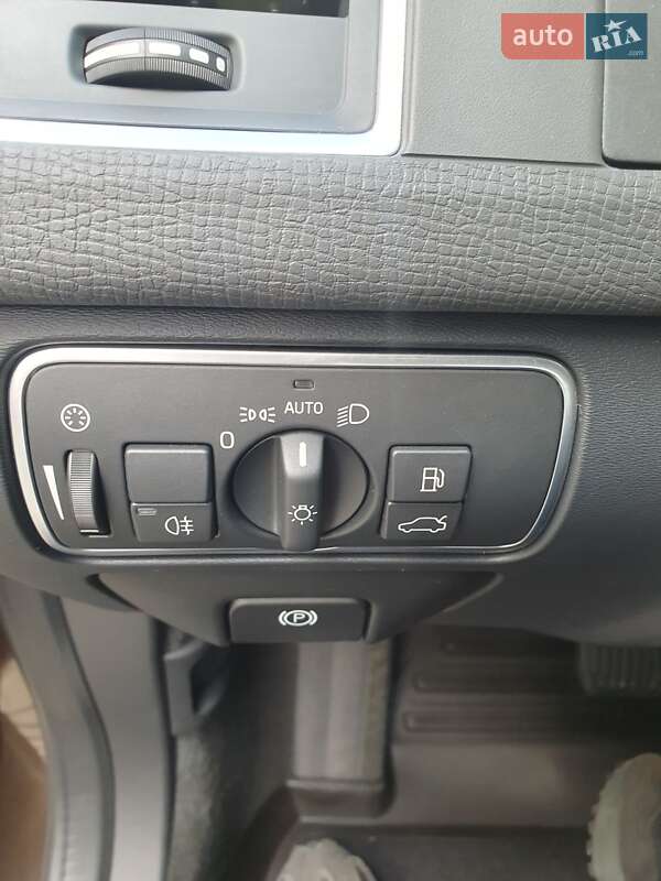 Позашляховик / Кросовер Volvo XC60 2015 в Івано-Франківську