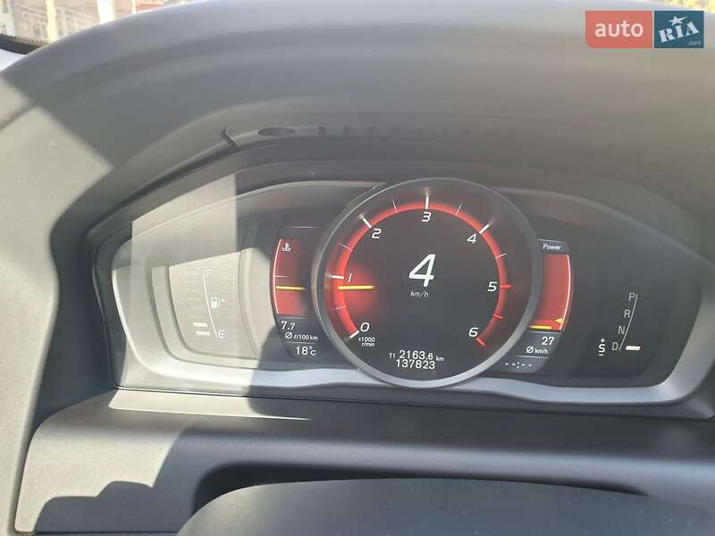 Позашляховик / Кросовер Volvo XC60 2015 в Івано-Франківську