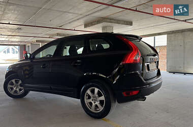 Позашляховик / Кросовер Volvo XC60 2009 в 